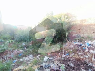 پی سی ایس آئی آر سٹاف کالونی لاہور میں 17 مرلہ کمرشل پلاٹ 8.5 کروڑ میں برائے فروخت۔