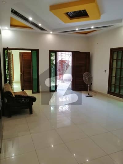 گلشنِ اقبال - بلاک 2 گلشنِ اقبال,گلشنِ اقبال ٹاؤن,کراچی میں 9 کمروں کا 10 مرلہ مکان 9.25 کروڑ میں برائے فروخت۔