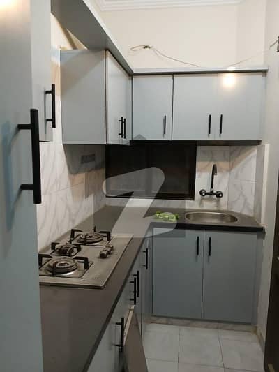 گلشنِ اقبال - بلاک 2 گلشنِ اقبال,گلشنِ اقبال ٹاؤن,کراچی میں 3 کمروں کا 5 مرلہ فلیٹ 1.25 کروڑ میں برائے فروخت۔