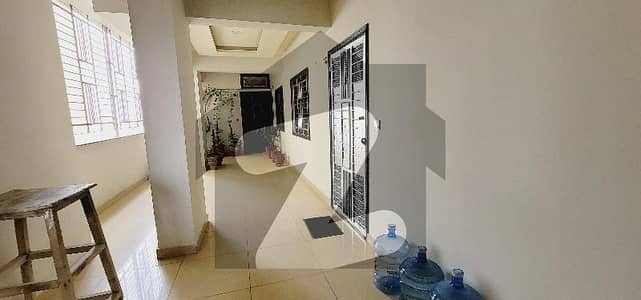 نارتھ ناظم آباد ۔ بلاک ایل نارتھ ناظم آباد,کراچی میں 2 کمروں کا 5 مرلہ فلیٹ 1.6 کروڑ میں برائے فروخت۔