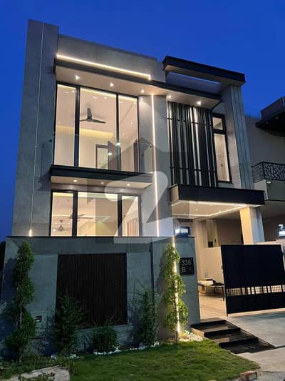 5 MARLA ELEGANT AND FULLY MAINTAINED SUPER HOT LOCATED BUNGALOW IS AVAILABLE IN THE BEST BLOCK OF DHA LAHORE. 5 MARLA ELEGANT AND FULLY MAINTAINED SUPER HOT LOCATED BUNGALOW IS AVAILABLE IN THE BEST BLOCK OF DHA LAHORE.