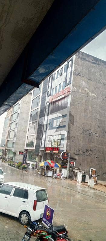 الغوریر گیگا ڈی ایچ اے ڈیفینس فیز 2,ڈی ایچ اے ڈیفینس,اسلام آباد میں 5 مرلہ دفتر 75.0 ہزار میں کرایہ پر دستیاب ہے۔