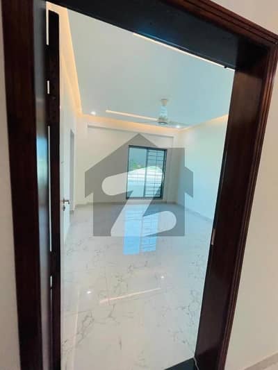 عسکری 10 عسکری,لاہور میں 3 کمروں کا 12 مرلہ فلیٹ 1.65 لاکھ میں کرایہ پر دستیاب ہے۔