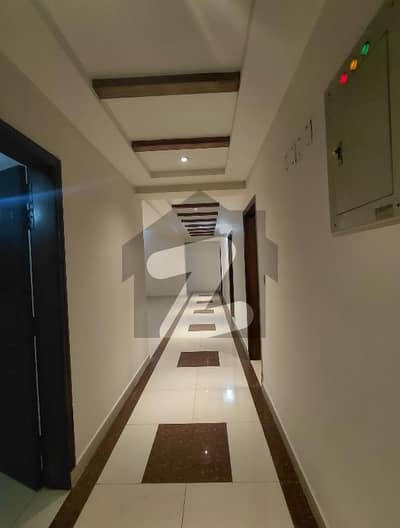 عسکری 11 ۔ سیکٹر بی اپارٹمنٹس عسکری 11,عسکری,لاہور میں 3 کمروں کا 10 مرلہ فلیٹ 3.25 کروڑ میں برائے فروخت۔