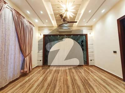 1 KANLA BEAUTIFUL HOUSE AVAILABLE FOR SALE IN A VERY HOT LOCATION IN OPF HOUSING SCHME BLOCK A