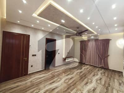 1 KANLA BEAUTIFUL HOUSE AVAILABLE FOR SALE IN A VERY HOT LOCATION IN FAZAIA HOUSING SCHEME PHASE 1 BLOCK A