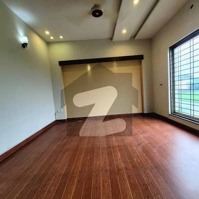 Tile Floor Very Good Condition Portion For Rent