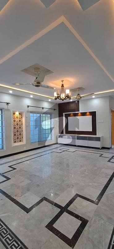 ایم پی سی ایچ ایس - بلاک سی ایم پی سی ایچ ایس ۔ ملٹی گارڈنز,بی ۔ 17,اسلام آباد میں 3 کمروں کا 10 مرلہ بالائی پورشن 72.0 ہزار میں کرایہ پر دستیاب ہے۔