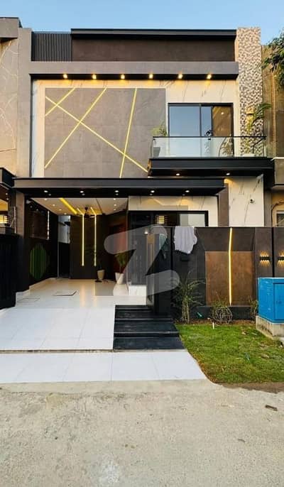 5 marla brand new house available for sale in 9 town DHA lahore