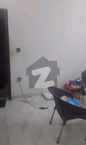 Prime Location 1200 Square Feet Flat In Shaheed Millat Road Is Available