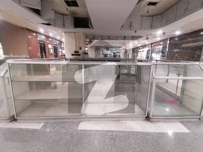 Shop Of 400 Square Feet Available For sale In Siddique Trade Center