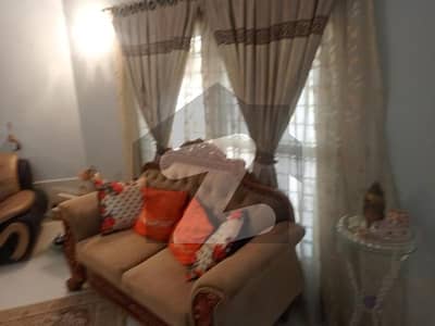 ڈی ایچ اے فیز 4 ڈی ایچ اے ڈیفینس,کراچی میں 4 کمروں کا 12 مرلہ مکان 9.5 کروڑ میں برائے فروخت۔