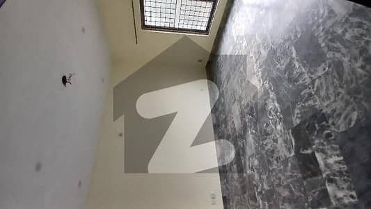 لیک سٹی میڈوز لاہور میں 1 کمرے کا 5 مرلہ مکان 45.0 ہزار میں کرایہ پر دستیاب ہے۔