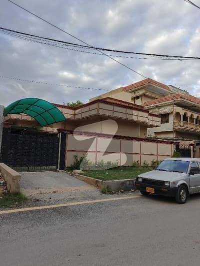 نارتھ ناظم آباد ۔ بلاک اے نارتھ ناظم آباد,کراچی میں 6 کمروں کا 16 مرلہ مکان 7.0 کروڑ میں برائے فروخت۔