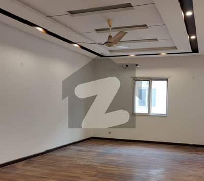 Your Ideal 2000 Square Feet Unfurnished Office Has Just Become Available In Siddique Trade Center