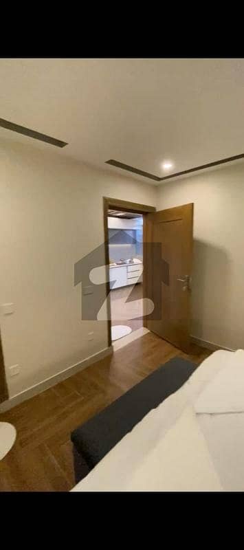 بحریہ ٹاؤن لاہور میں 1 کمرے کا 3 مرلہ فلیٹ 98.0 لاکھ میں برائے فروخت۔