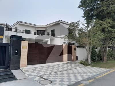 ای ایم ای سوسائٹی ۔ بلاک بی ای ایم ای سوسائٹی,لاہور میں 7 کمروں کا 1 کنال مکان 2.99 لاکھ میں کرایہ پر دستیاب ہے۔