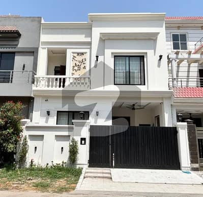 Affordable Prime Location House Of 5 Marla Is Available For sale