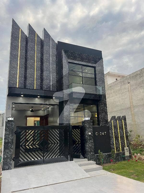 5 Marla Modern Designer House For Sale 5 Marla Modern Designer House For Sale