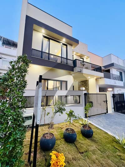 Bahria Enclave 5 Marla House For Sale