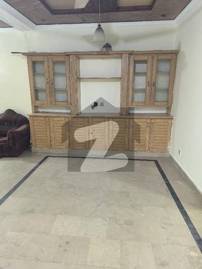 2 Bedrooms & 2 Bathrooms DD Tv Lounge Kitchen