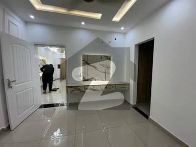 916 sqft 2 Bed Room Apartment For Sale At Prime Location Near Park and Commercial Area