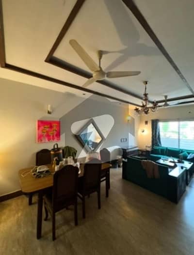 1 Bed Furnished 35.1 Bed Furnished 50k In Dha Phsse 1 Near Avenue Mall Farooq Hospital Dha Phase 1