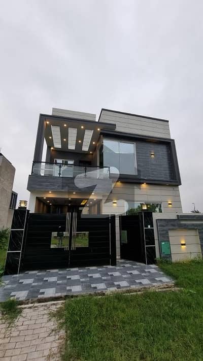 بحریہ ٹاؤن ۔ سیکٹر ایف بحریہ ٹاؤن,لاہور میں 3 کمروں کا 5 مرلہ مکان 1.78 کروڑ میں برائے فروخت۔ بحریہ ٹاؤن ۔ سیکٹر ایف بحریہ ٹاؤن,لاہور میں 3 کمروں کا 5 مرلہ مکان 1.78 کروڑ میں برائے فروخت۔