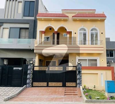 Prime Location 5 Marla House For Sale Available In Citi Housing Society