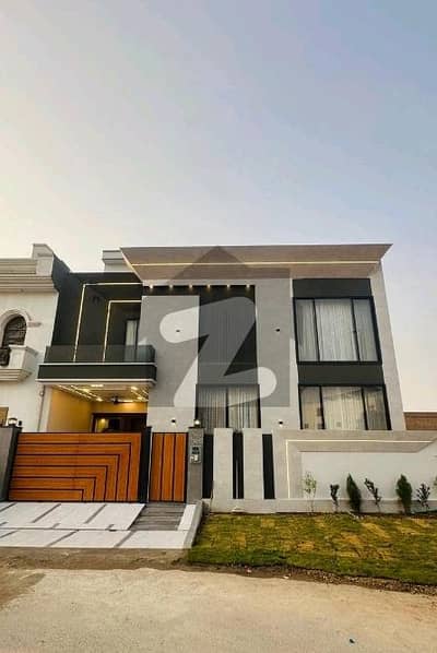 Corner Citi Housing Society House Sized 8 Marla Is Available