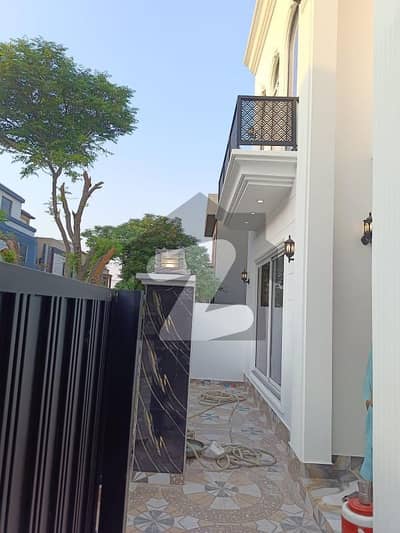 10 Marla Corner + Facing Park House For Sale