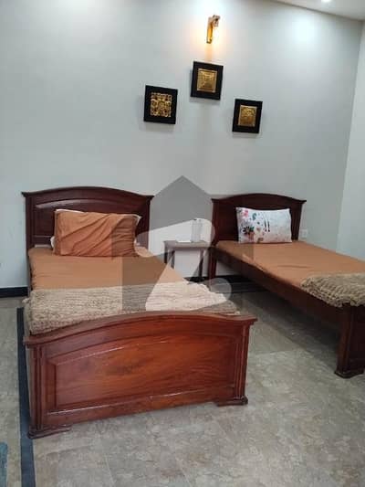 ممتاز سٹی اسلام آباد میں 4 کمروں کا 10 مرلہ مکان 1.5 لاکھ میں کرایہ پر دستیاب ہے۔