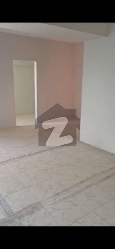 شاہراہِ فیصل کراچی میں 8 مرلہ دفتر 1.5 لاکھ میں کرایہ پر دستیاب ہے۔