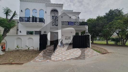 10 MARAL HOUSE FORNSALE. IN IEP TOWN 10 MARAL HOUSE FORNSALE. IN IEP TOWN