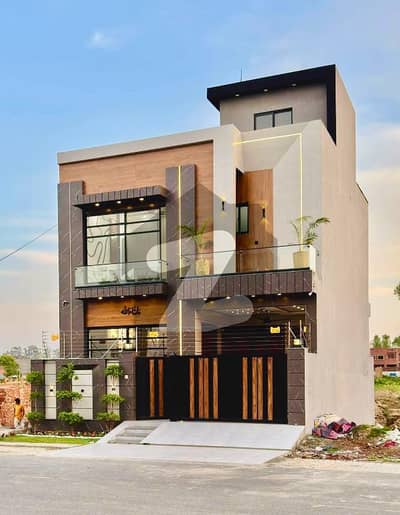 سینٹرل پارک - بلاک بی بی سینٹرل پارک ہاؤسنگ سکیم,لاہور میں 4 کمروں کا 5 مرلہ مکان 2.4 کروڑ میں برائے فروخت۔