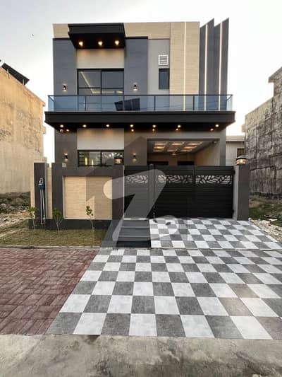 سینٹرل پارک - بلاک اے اے سینٹرل پارک ہاؤسنگ سکیم,لاہور میں 4 کمروں کا 5 مرلہ مکان 2.3 کروڑ میں برائے فروخت۔ سینٹرل پارک - بلاک اے اے سینٹرل پارک ہاؤسنگ سکیم,لاہور میں 4 کمروں کا 5 مرلہ مکان 2.3 کروڑ میں برائے فروخت۔