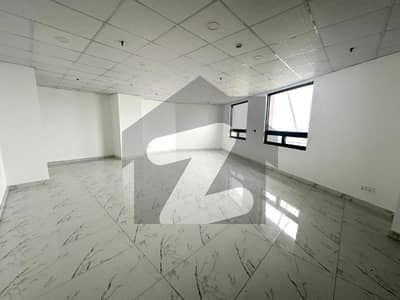 مین بلیوارڈ گلبرگ گلبرگ,لاہور میں 3 مرلہ Studio دفتر 1.1 لاکھ میں کرایہ پر دستیاب ہے۔