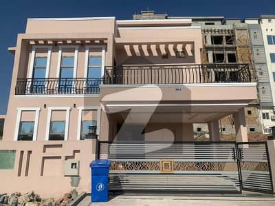 بحریہ انکلیو بحریہ ٹاؤن,اسلام آباد میں 5 کمروں کا 10 مرلہ مکان 4.6 کروڑ میں برائے فروخت۔