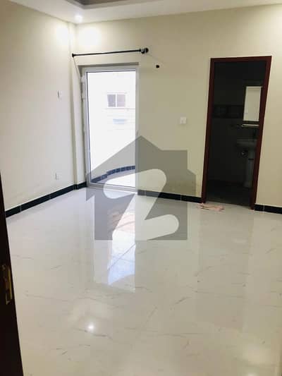 ای ۔ 11 اسلام آباد میں 3 کمروں کا 8 مرلہ فلیٹ 1.95 کروڑ میں برائے فروخت۔