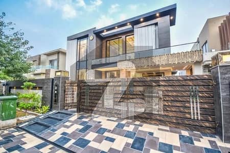 20 MARLA ELEGANT AND FULLY MAINTAINED SUPER HOT LOCATED BUNGALOW'S LOWER PORTION IS AVAILABLE IN THE BEST BLOCK OF DHA LAHORE.