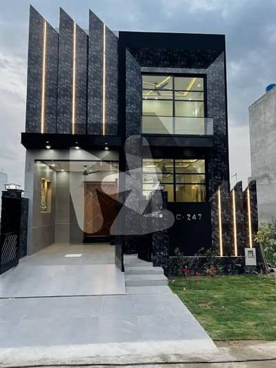 بینکرس ایوینیو کوآپریٹو ہاؤسنگ سوسائٹی لاہور میں 3 کمروں کا 5 مرلہ مکان 2.1 کروڑ میں برائے فروخت۔