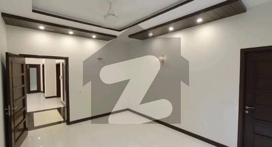 Premium 1 Kanal Upper Portion Is Available For Rent In Cavalry Ground