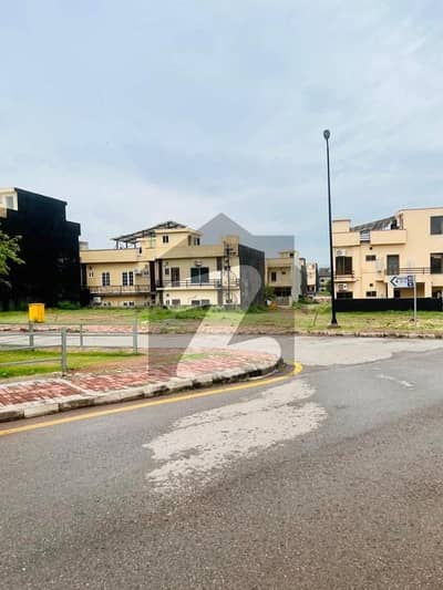 بحریہ انکلیو - سیکٹر این بحریہ انکلیو,بحریہ ٹاؤن,اسلام آباد میں 8 مرلہ رہائشی پلاٹ 1.25 کروڑ میں برائے فروخت۔