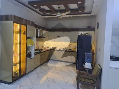 نیا ناظم آباد کراچی میں 3 کمروں کا 10 مرلہ زیریں پورشن 1.25 لاکھ میں کرایہ پر دستیاب ہے۔