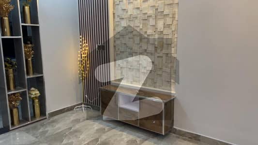 سٹی ہاؤسنگ سوسائٹی سیالکوٹ میں 3 کمروں کا 5 مرلہ مکان 60.0 ہزار میں کرایہ پر دستیاب ہے۔