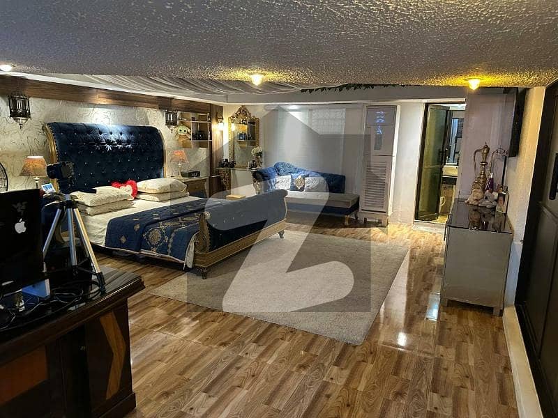 HOUSE AVAILABLE FOR SALE HOUSE AVAILABLE FOR SALE