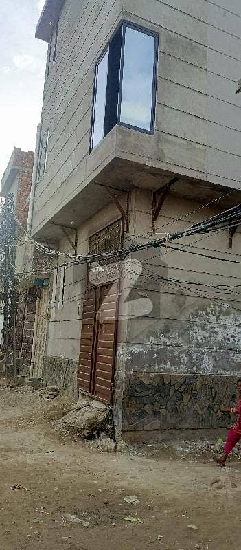 چونگی امر سدھو لاہور میں 3 کمروں کا 1 مرلہ مکان 50.0 لاکھ میں برائے فروخت۔