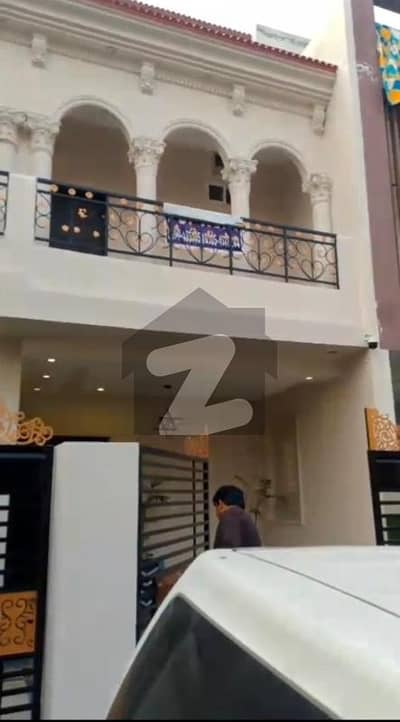 لیک سٹی رائیونڈ روڈ,لاہور میں 6 کمروں کا 7 مرلہ مکان 1.55 لاکھ میں کرایہ پر دستیاب ہے۔