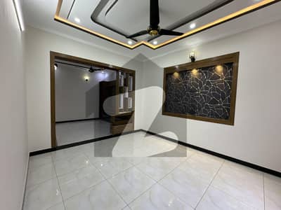 سوان گارڈن اسلام آباد میں 5 کمروں کا 6 مرلہ مکان 3.2 کروڑ میں برائے فروخت۔