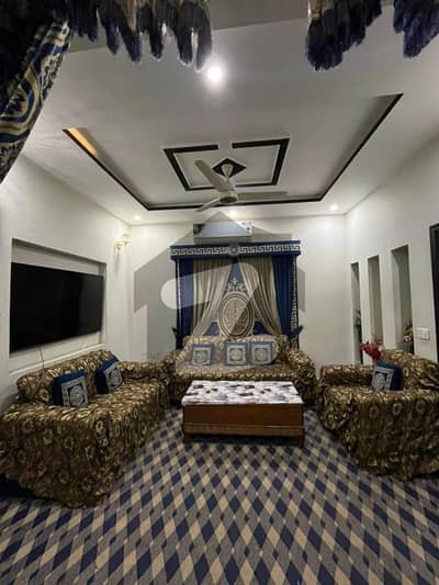 پارک ویو سٹی لاہور میں 4 کمروں کا 5 مرلہ مکان 1.5 لاکھ میں کرایہ پر دستیاب ہے۔